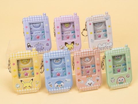 ガラケー風のカードホルダー