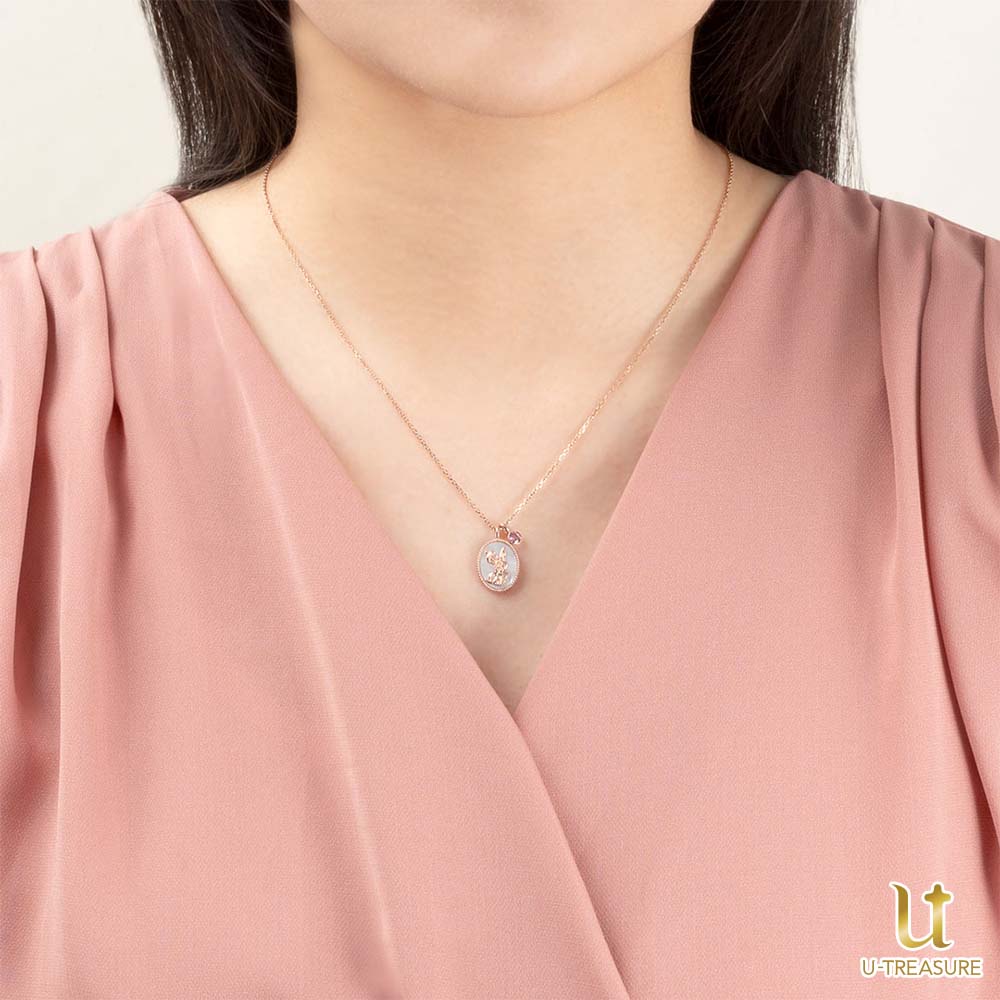 ネックレスの着用イメージ