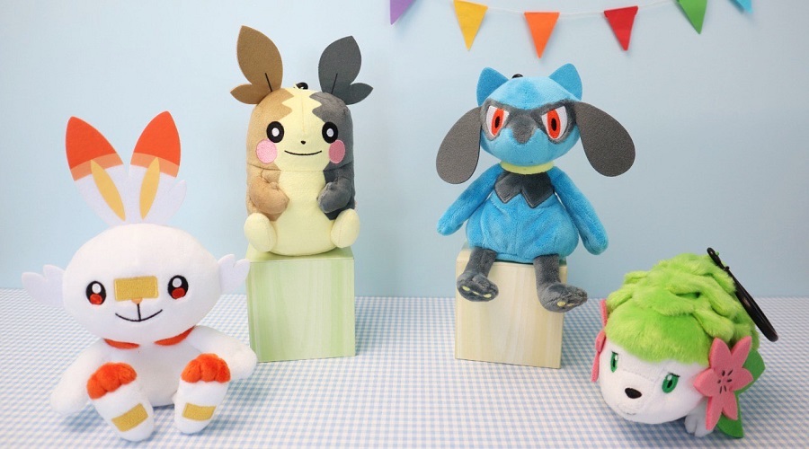 おなかを押すとおしゃべりする、ポケモンのぬいぐるみが登場！