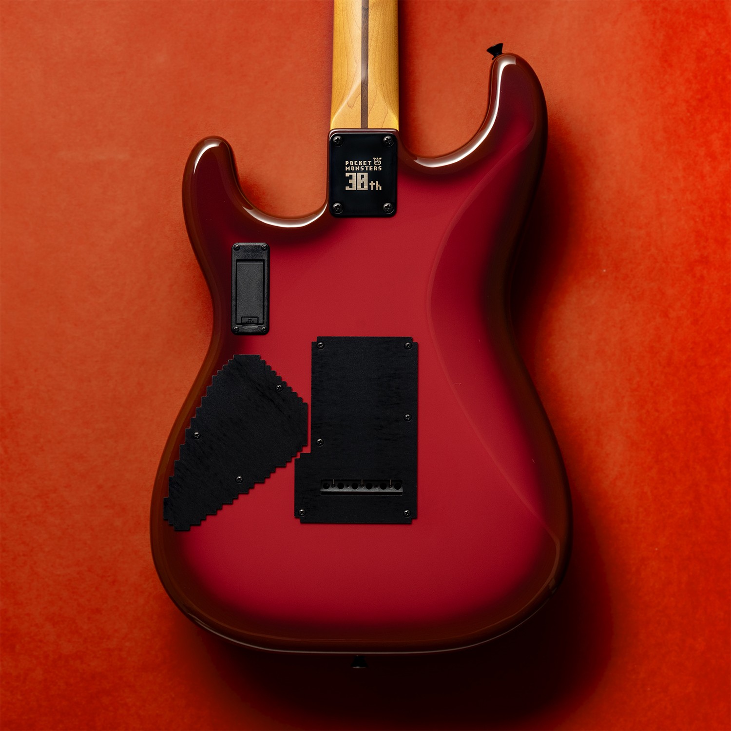 “Red Version”ボディ裏