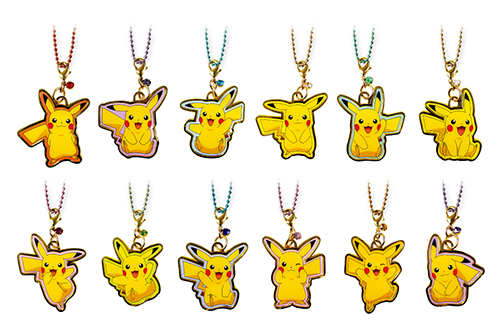 誕生石カラーのラインストーン付きの、ピカチュウがデザインされた