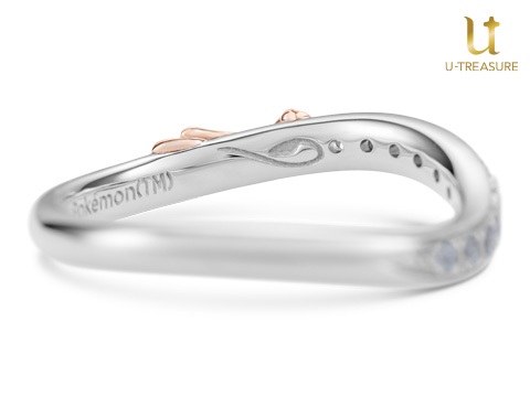 内側に続くしっぽの刻印