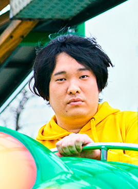 岡崎体育氏(シンガーソングライター)プロフィール画像