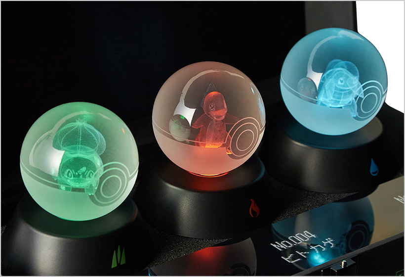 ガラス製モンスターボールオブジェ1